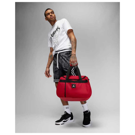 Jordan Τσάντα γυμναστηρίου Essentials Duffle Bag (30L) Jordan Τσάντα γυμναστηρίου Essentials Duffle Bag (30L)